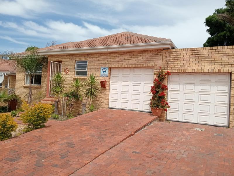 3 Bedroom Property for Sale in Protea Heights Western Cape